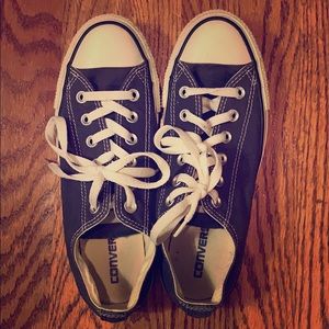 Converse All Star Low Tops Women’s Size 8
